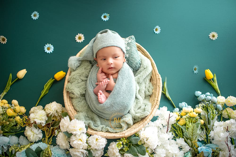 Newborn Family & Sibling Photoshoot in Cyberjaya